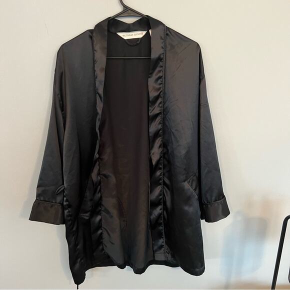 Victoria’s Secret Black Satiny Robe Lingerie Women's One Size Fits Most - Picture 1 of 5